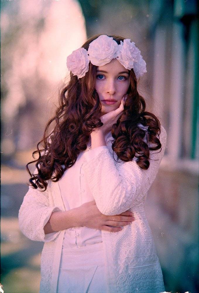 девушка, улица старого города, fujifilm superia 200, Андрей Макаров