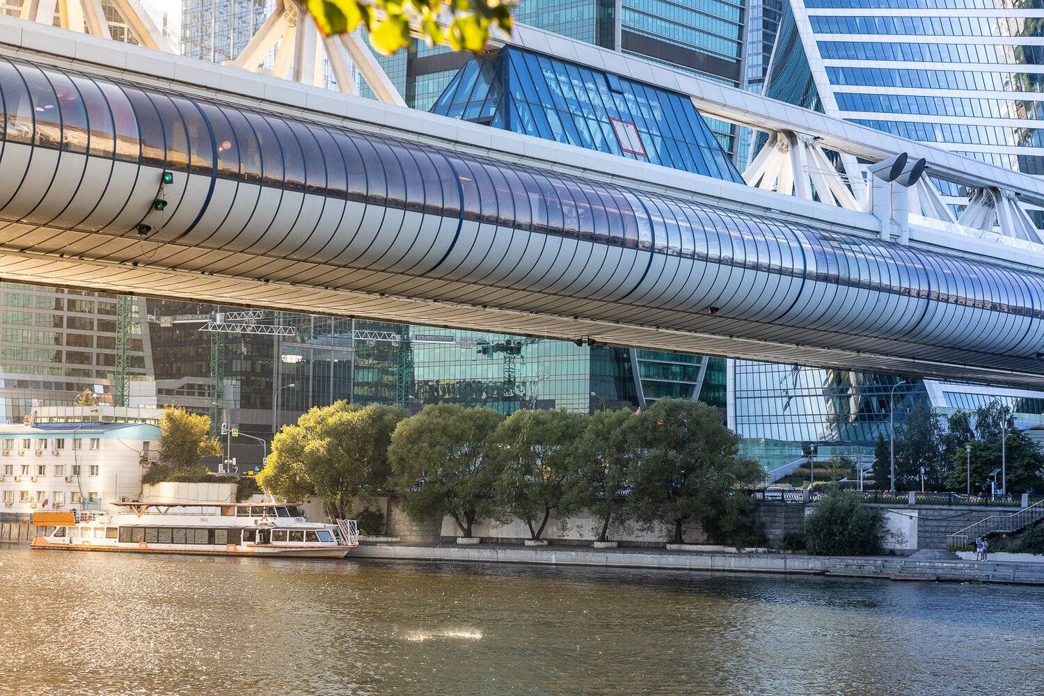 москва, сити, мост, багратион, река, пейзаж, экология, протечка, утечка, москва-сити,, Юрий Шурчков