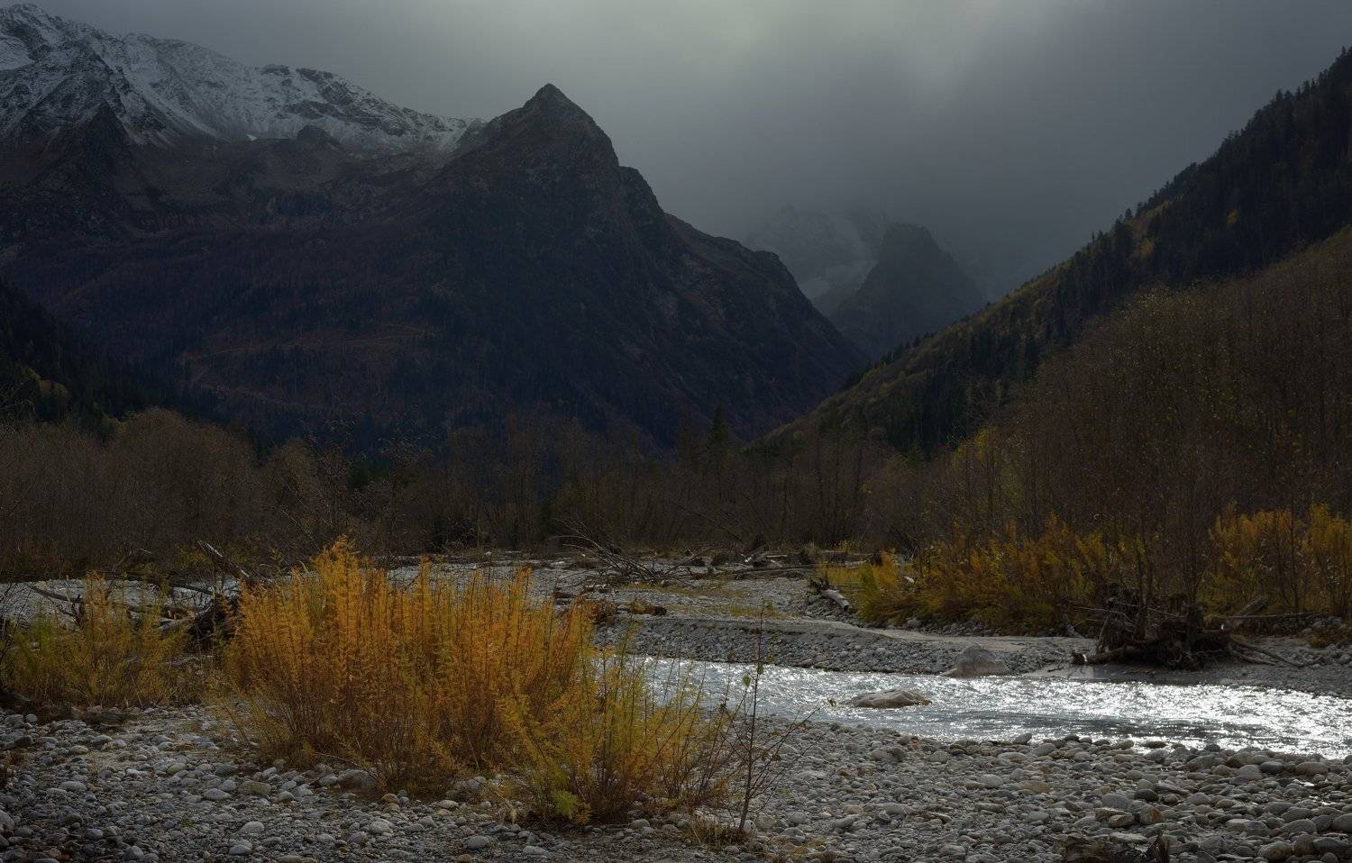 горы осень река гондорай, Александр Жарников