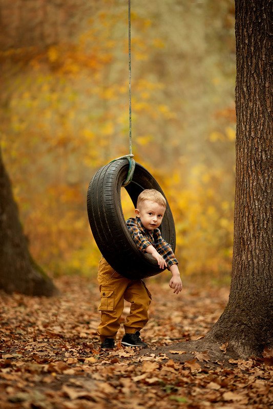 семейная фотография, детская фотография, теплые кадры, огненные фото, теплые фото, обучение фотографии, портрет, красивые фотографии, постановочные фотографии, художественные фотографии, Валерия Мороз, фотохудожник, красивые портреты, дети, семьи,  Осень в лесу фото превью