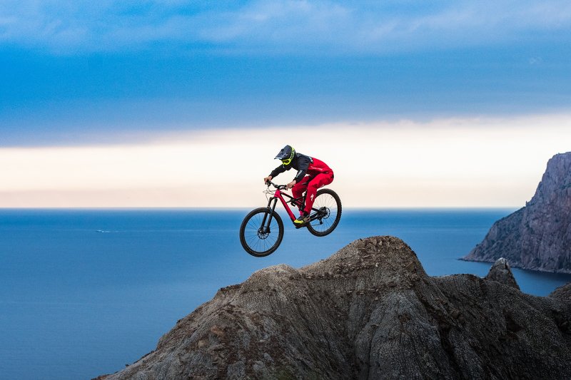 Красный Всадник фото превью