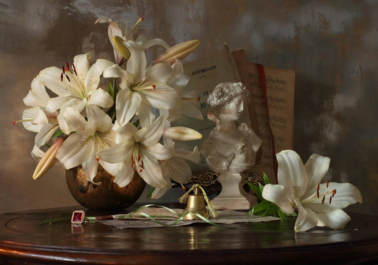 цветы, лилии, девушка, скульптура, Андрей Морозов