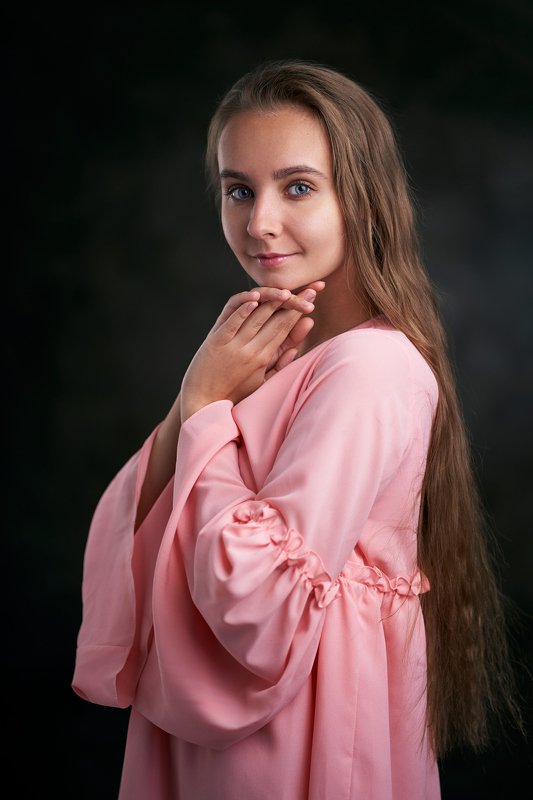 portrait, girl, lowkey, black, beautiful, pretty, eyes, lips, портрет, девушка, look, blue eyes Алина фото превью