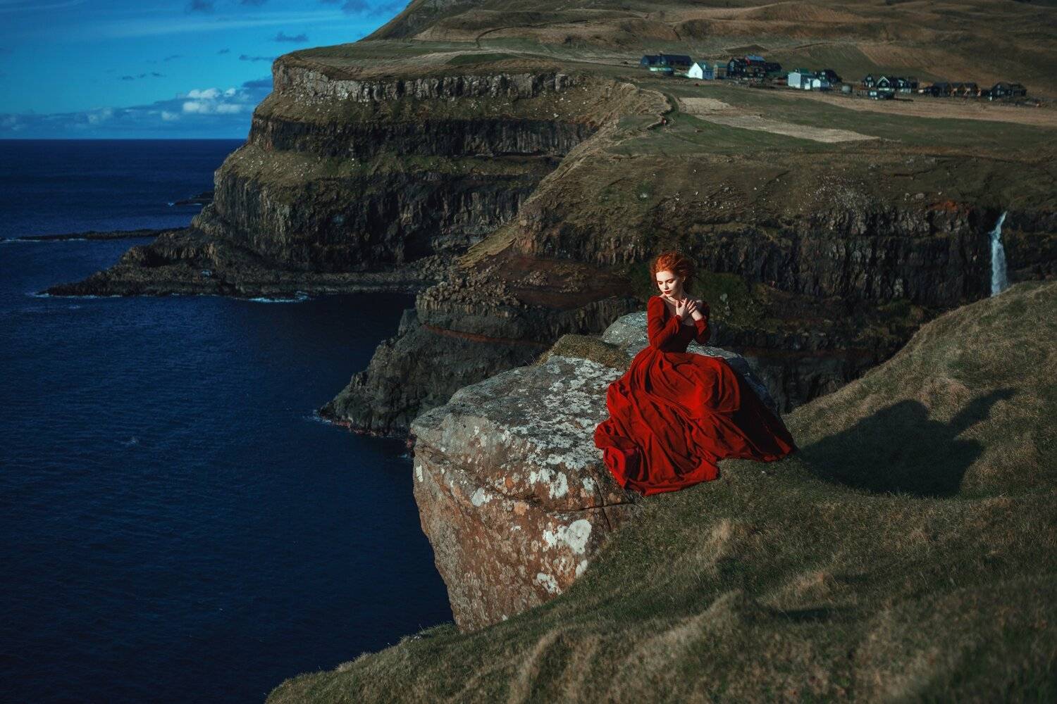 faroe, island, beautiful, landscape, wind, ocean, sea, wild, portrait, red dress, sun, light, mountains, dresmy,, Катерина Клио