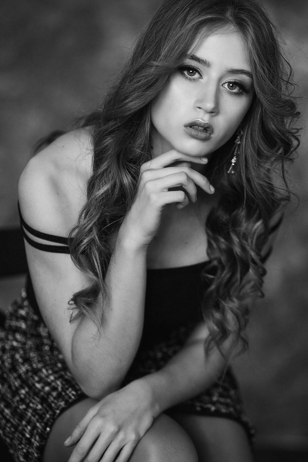 девушка, модель, портрет, фотосессия, студия, макияж, гламур,girl, beauty, perfect, model, modeling, young, portrait, make-up, glamour, studio, studio shot, чб, чёрно-белое фото, bw, black and white, творческий портрет, женский портрет, Владимир Васильев