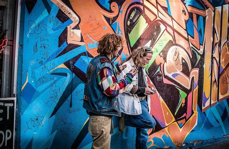 Два поколения  хиппи  ( San-Francisco) фото превью