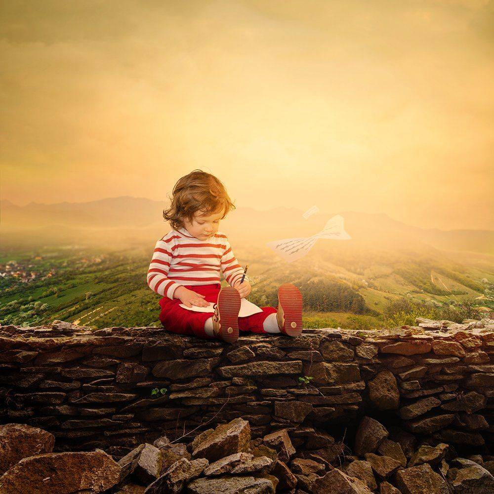 ioana, children, psd, tutorials, manipulation, hill, light, sun, beautiful, poem, mounting, letter, paper, writting, rock, cliff, land, landscape,, Caras Ionut