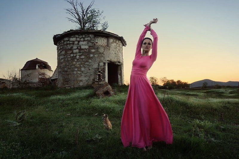 at sunset фото превью