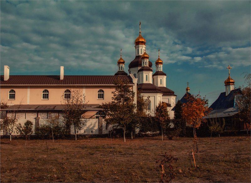Храм.. фото превью