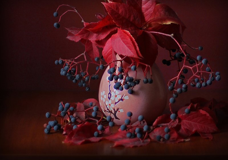 В багровых тонах фото превью