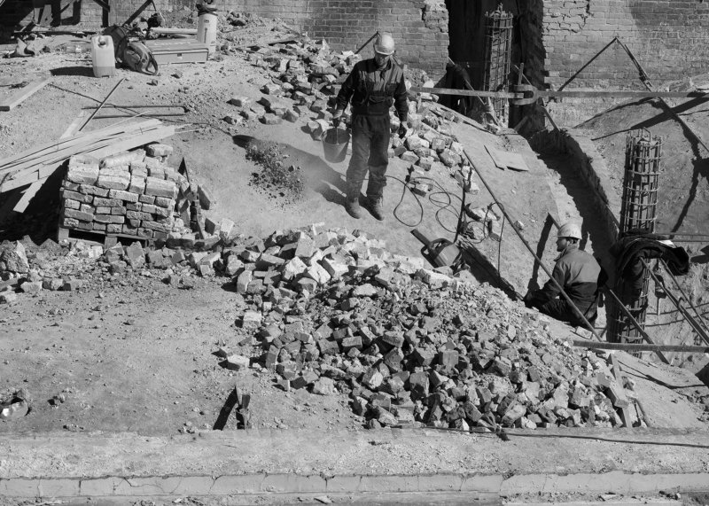 ГЭС-2, Москва, реставрация, арка, купол, кирпичи, арматура, рабочие Бери больше, кидай дальше. Пока летит - отдыхаешь фото превью