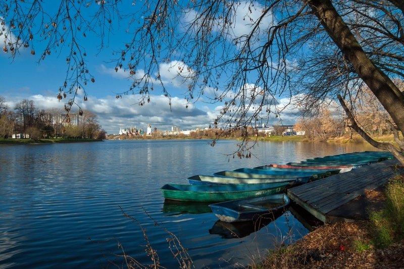 На берегу Серебряно-Виноградного пруда фото превью