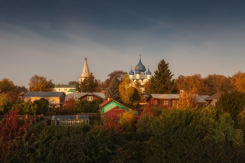 Осенний рассвет в Суздале
