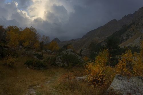 Осенний вечер в горах