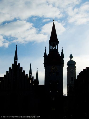 Силуэт на фоне мюнхенского неба / Silhouette on the background of the Munich sky