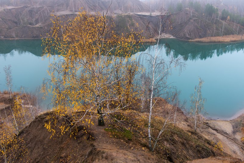 на пригорке фото превью