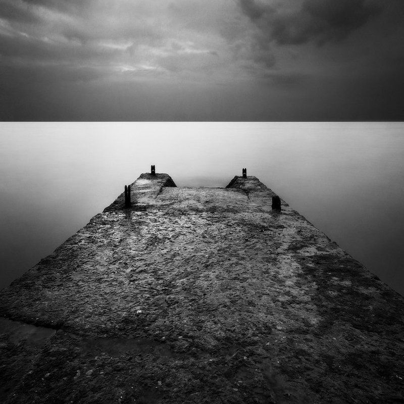 Адлер, Минимализм, Море, Ч/б Про волнорезы Адлера фото превью