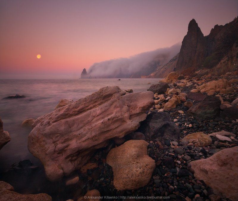 утро, луна, море, камни, скалы, облако Лунная Соната Фиолента... фото превью
