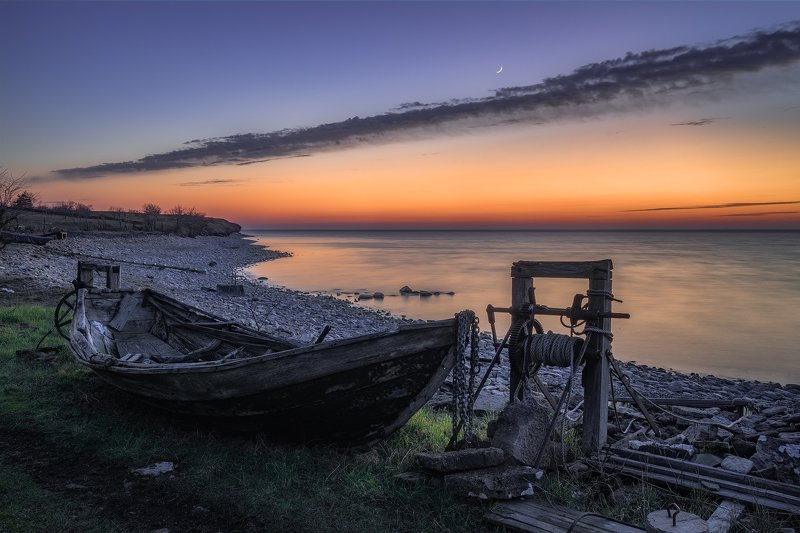 Afterglow, aftersunset, balticsea, Bay, Beach, bluehour, bluehour boatvinch, boat, chains, fishingboat, fishingcamp, flow, Grass, Grönvik, Gulf, Island, kalmarscounty, loch, lough, Moon, newmoon, old, rockycoast, Sea, Shore, shoreline, stonebeach, Sweden, Out of Service фото превью
