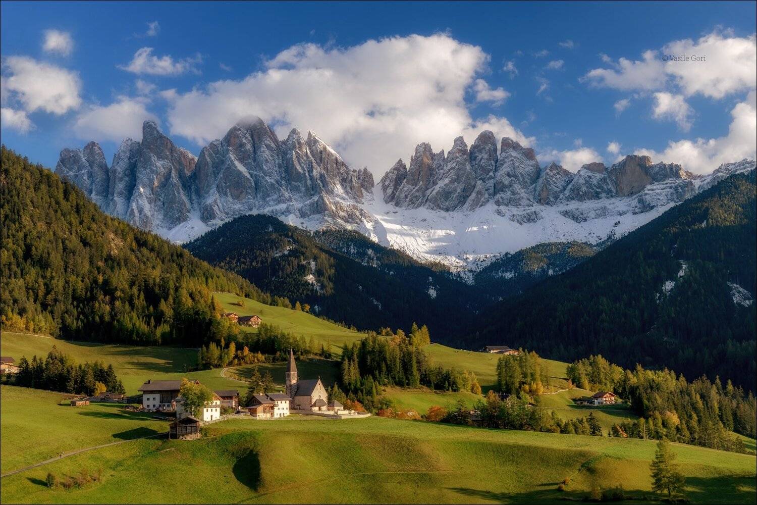 доломитовые альпы,santa maddalena,деревня,val di funes,осень,odle,италия,alps,ranui,san giovanni,церквушка, Василий Гори
