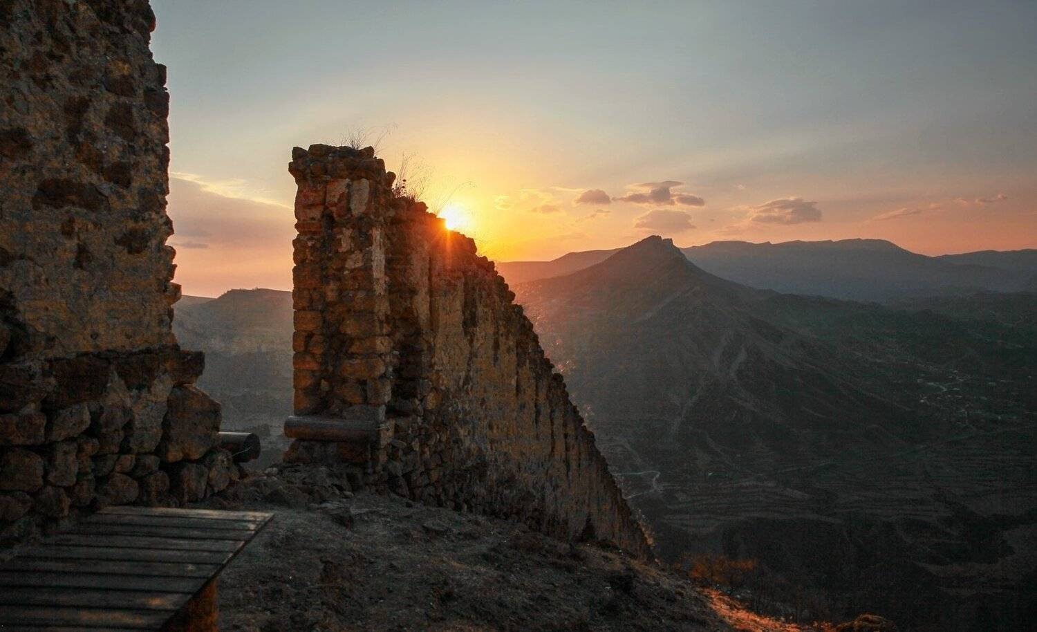 горы,гуниб,утро,рассвет,вершины,пейзаж,небо,деревья,дагестан,природа,, Marat Magov