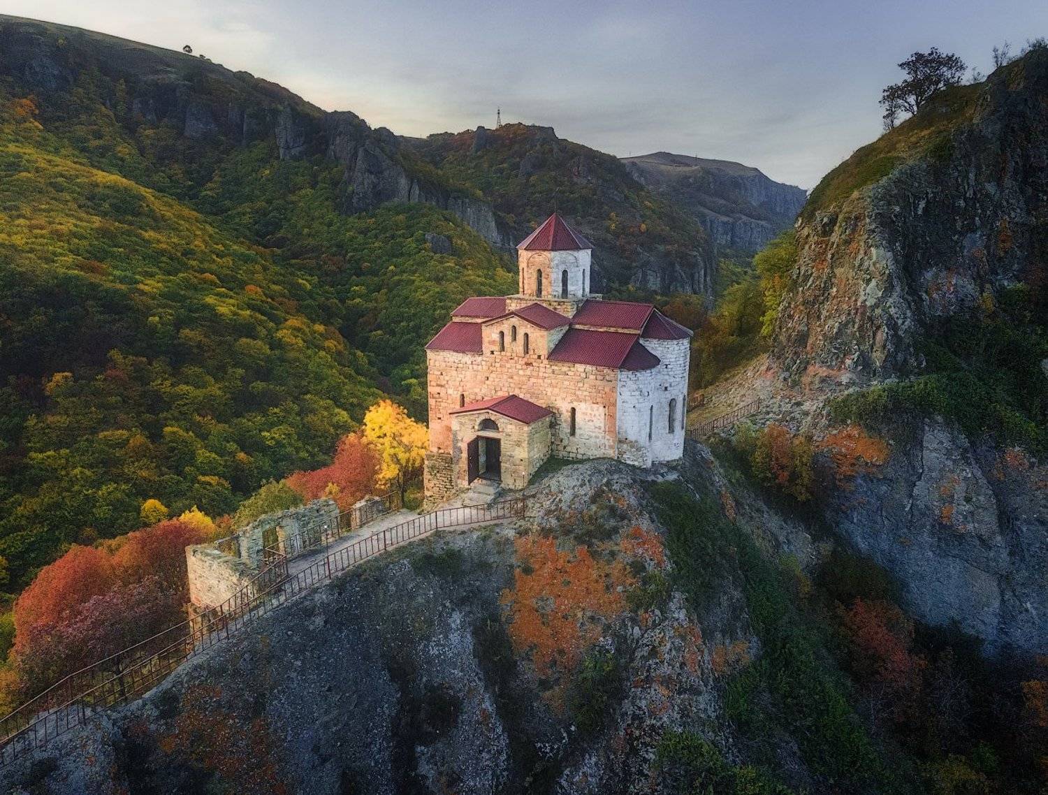 кавказ домбай шоанинскийхрам горыкавказа турынакавказ горы храм дрон коптер, Алексей Агеев