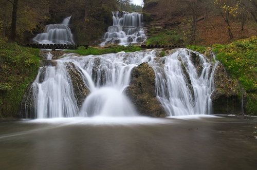 Джуринський водоспад .