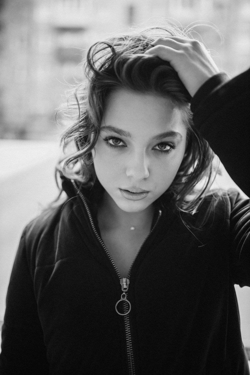 , Артем Лазарев