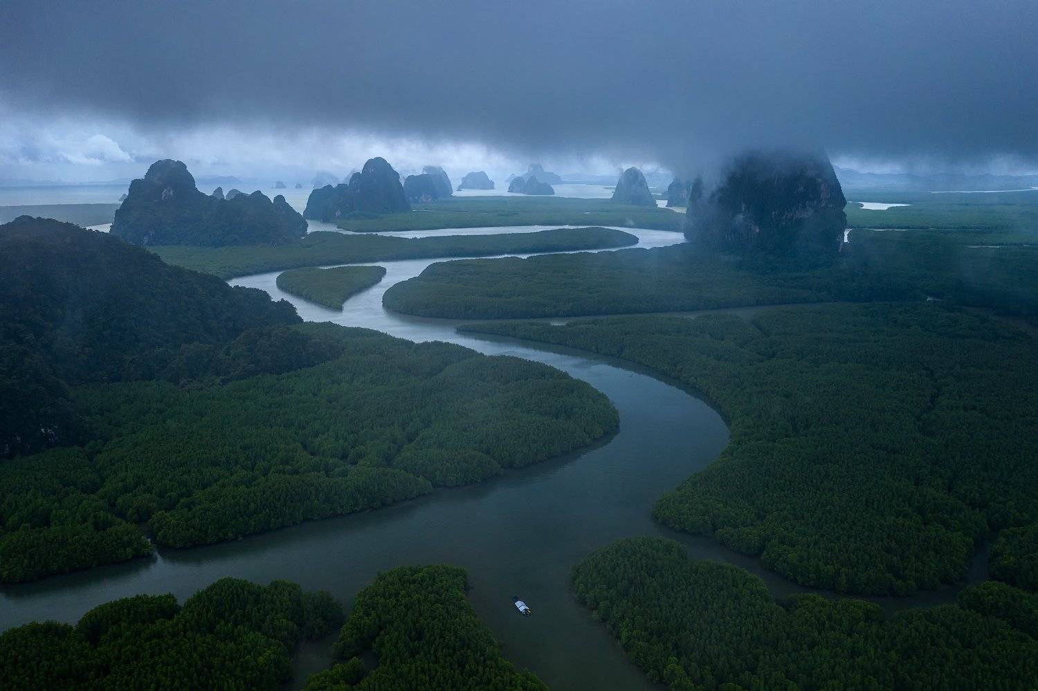 , Natnattcha Chaturapitamorn