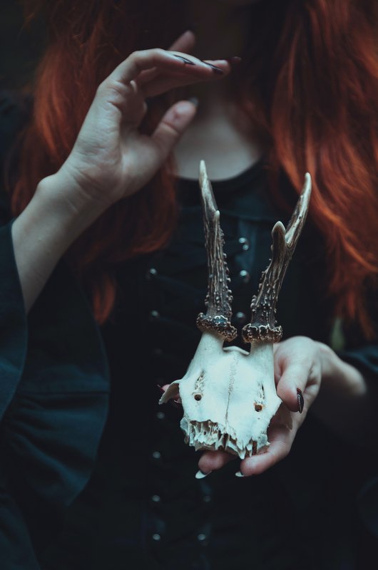 Ведьма фото превью