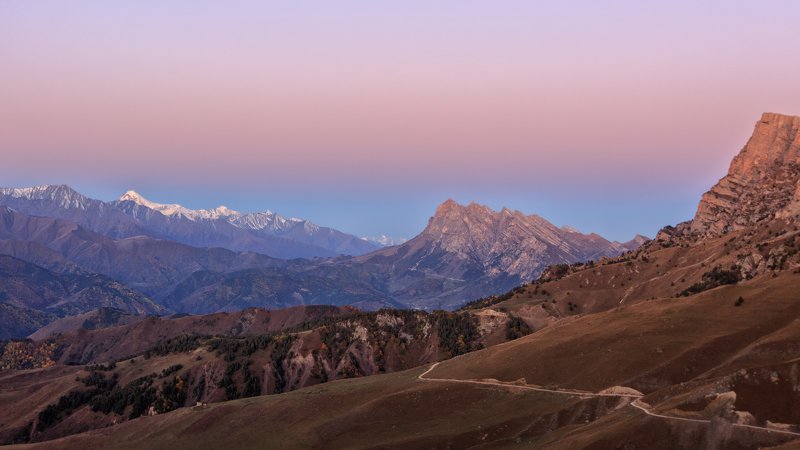 утро горы Восход с видом на Казбек фото превью