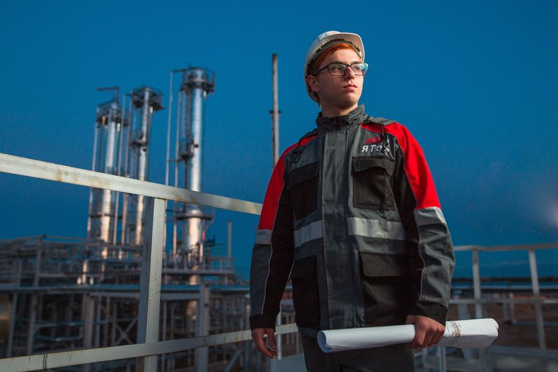 Инженер фото превью