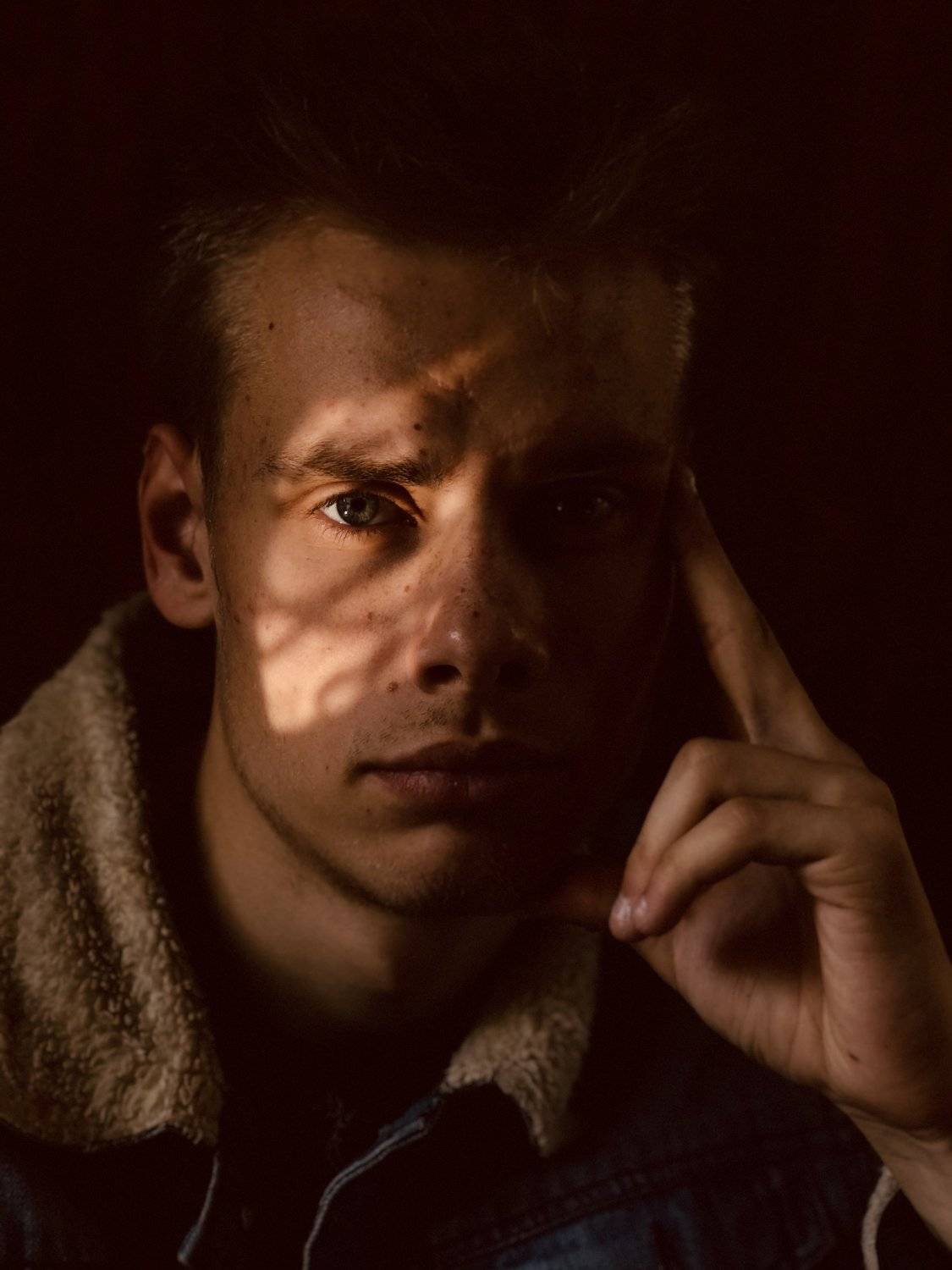 #мужскойпортрет #портрет #мобильнаяфотография #photo #portrait , Алеся Каракулова