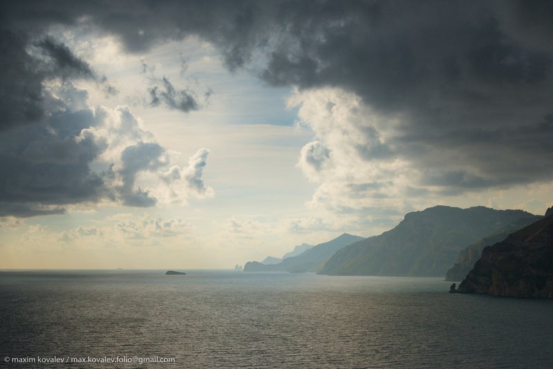 europe, italy, autumn, cloud, coast, nature, sea, sky, sunset, water, европа, италия, берег моря, вода, закат, море, небо, облако, осень, побережье, природа, туча Играет солнце с облаками.. / The sun plays with the clouds.. фото превью