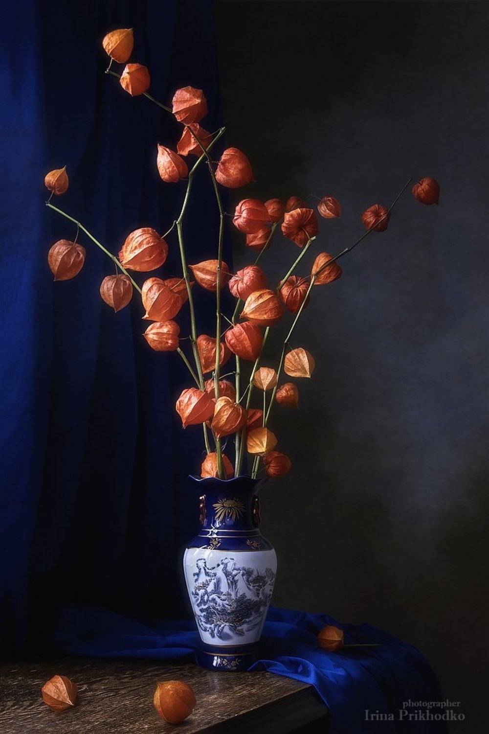 натюрморт, осень, настроение,контраст, сухоцветы, букеты, физалис, китайская ваза, Ирина Приходько