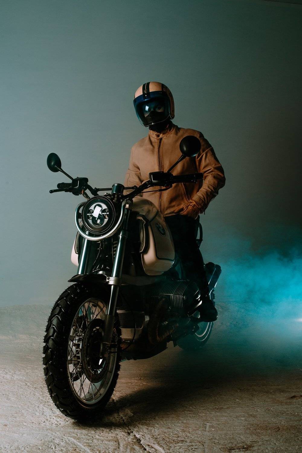 , ANTON KHOMENKO https://www.patreon.com/ant_vipp