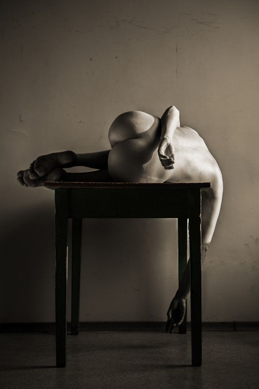 On the table фото превью