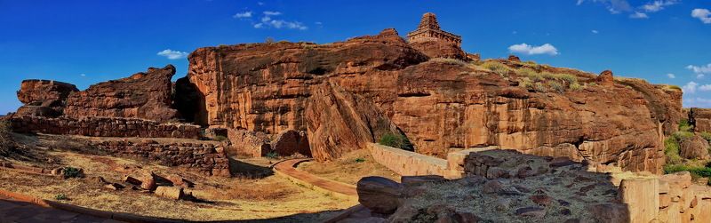 бадами, скалы, индия Древний город Бадами (Южная Индия) фото превью