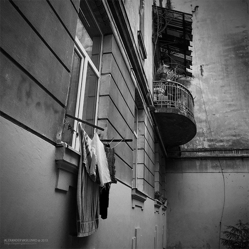 Дворик, Львов ТЕСНОТА... фото превью