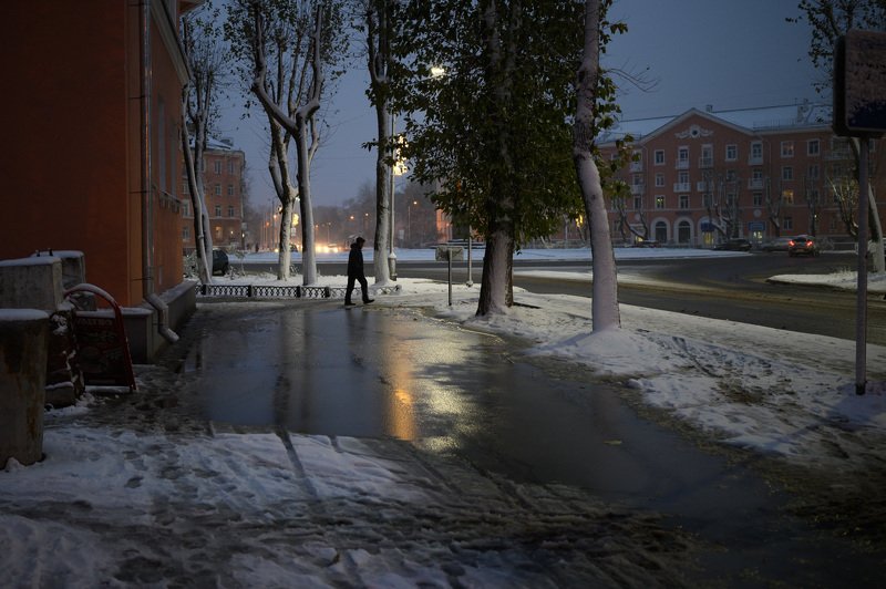 уличная фотография, streetphotography, северодвинск, снег, Снег в октябре фото превью
