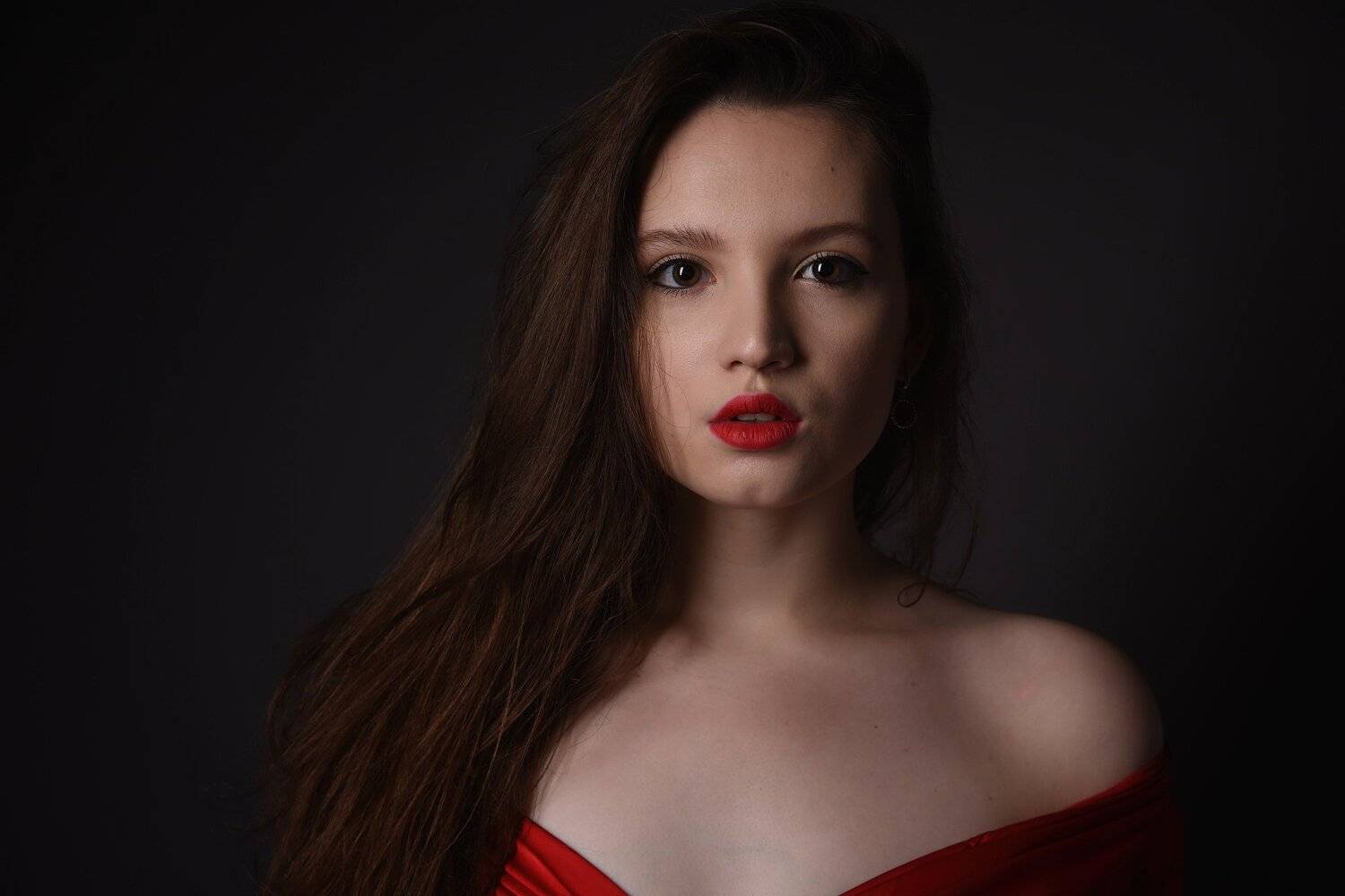 , Максим Михайлов