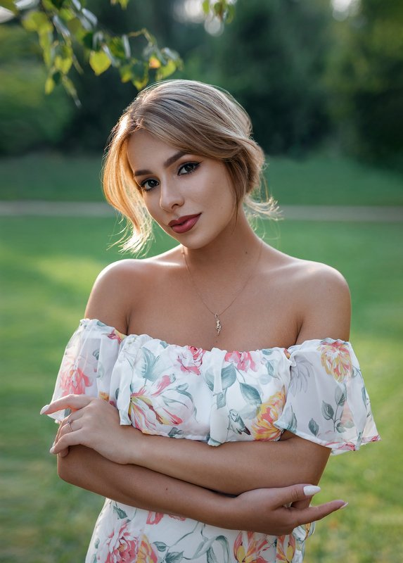 portrait Juliya фото превью