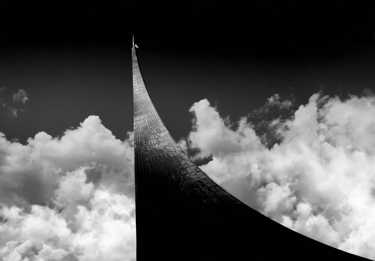 sky, clouds, black, white, space, rocket, monument, history, Moscow, Russia, Сергей Гладков