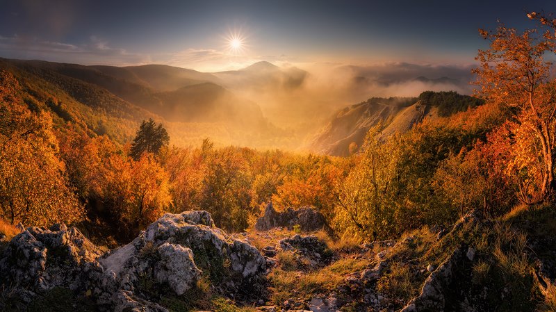 Autumn on a deer mountain фото превью