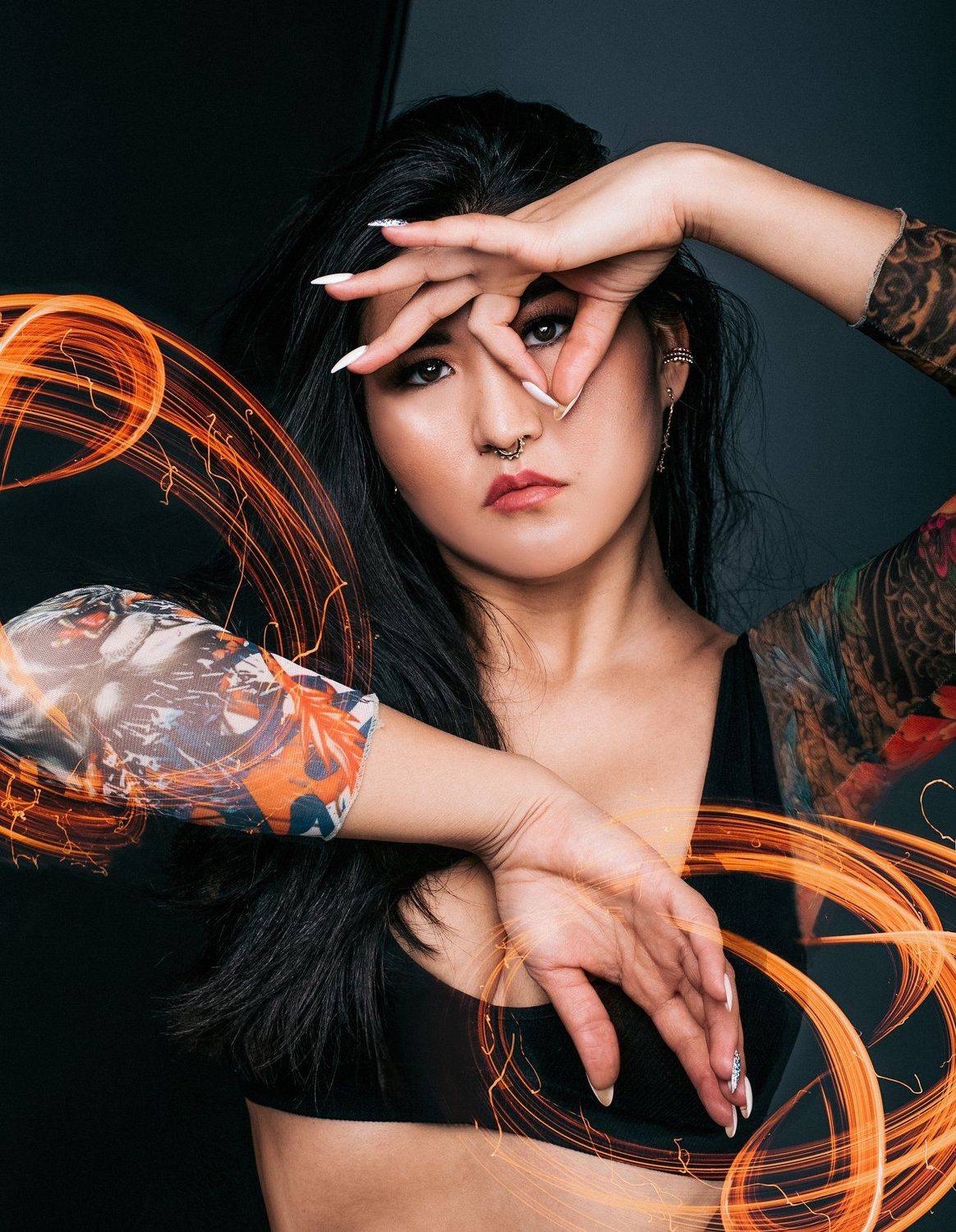 девушка, арт, дракон, тату, пирсинг, портрет, популярное, женский портрет, волосы, взгляд, руки, Светлана