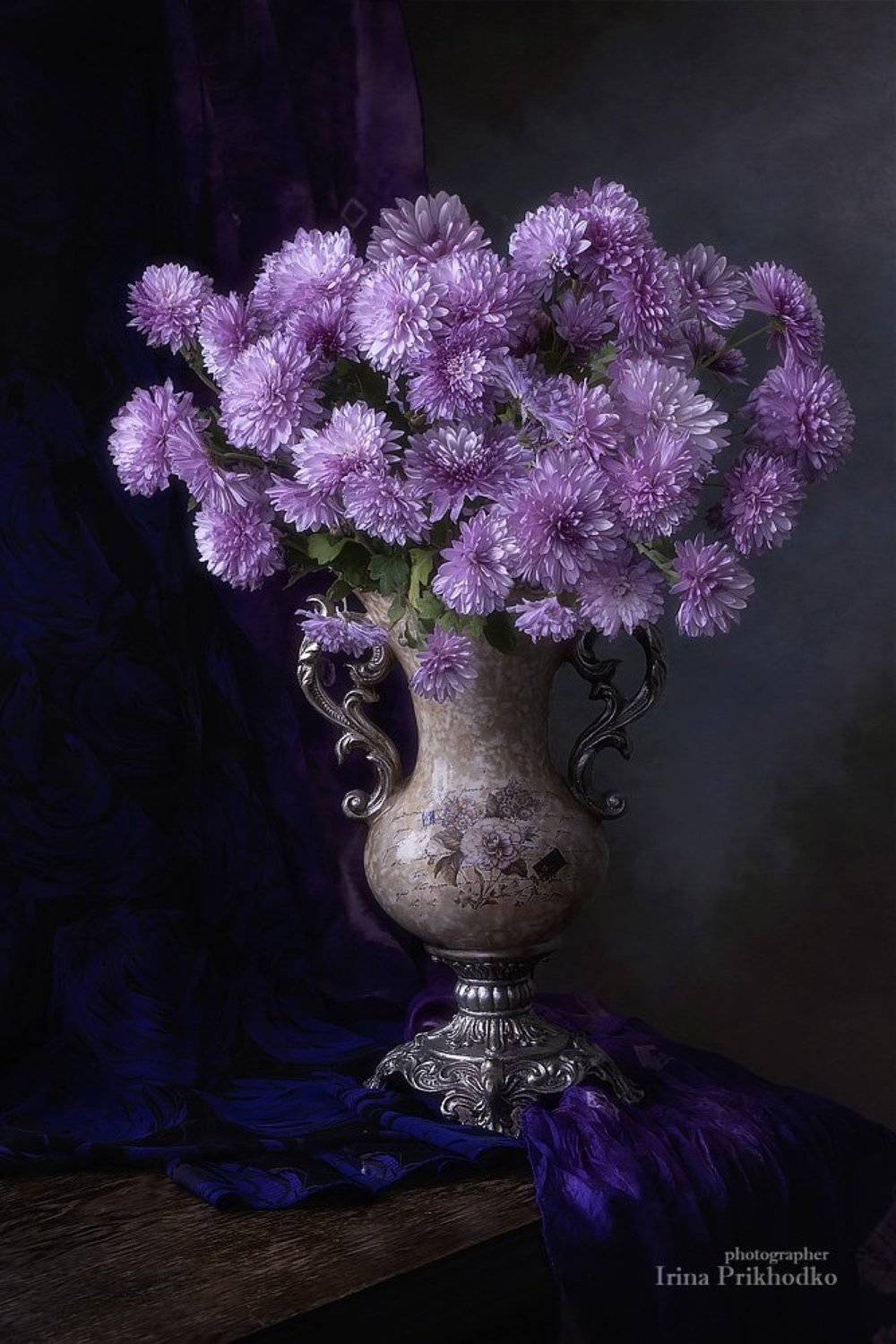 натюрморт, осень, хризантемы, букет, цветы, садовые, винтажный, художественное фото, Ирина Приходько