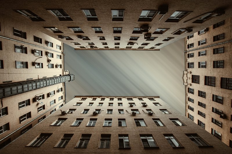 architecture, sky, yellow, insularity, city, moscow, russia «Крыши домов дрожат под тяжестью дней...» фото превью