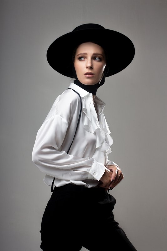 женский портрет, фотостудия, студия, съёмка в студии, циклорама, тесты Валентина фото превью