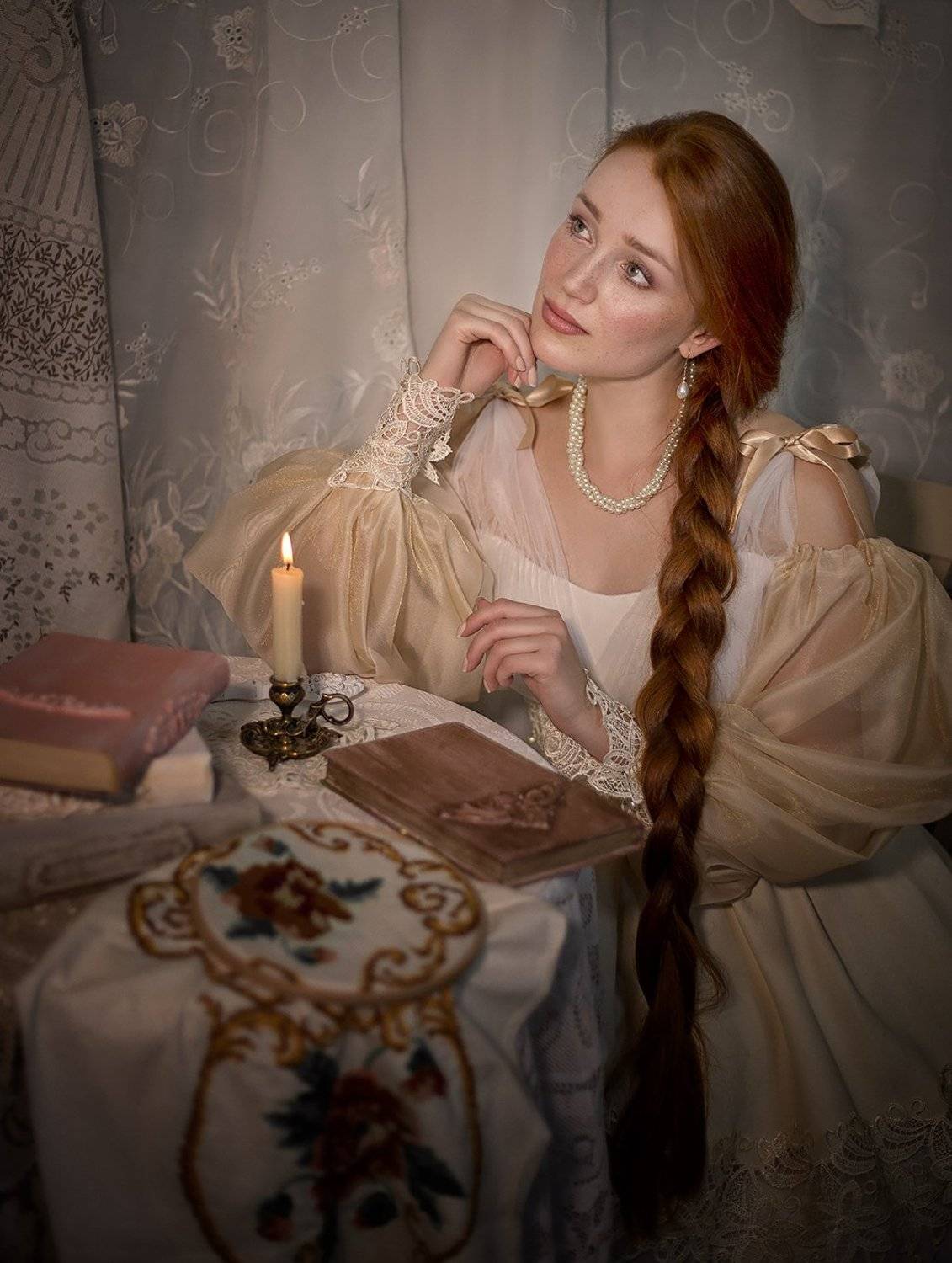 #вечер #девушка #барышня #свеча #книги #уют #задумчивость #сказка, Ксения Лыгина