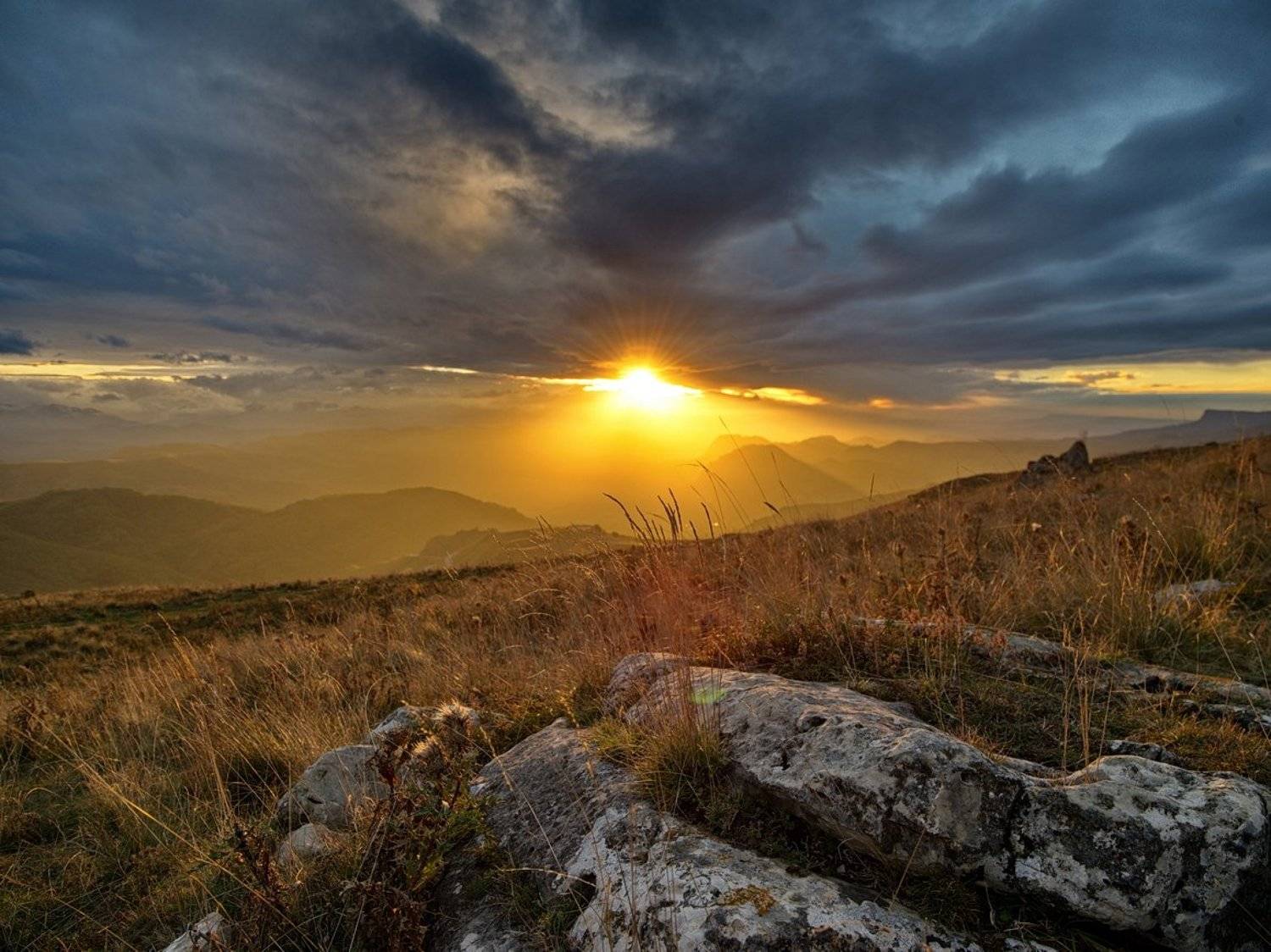 гора, рассвет, небо, плато, облака, утро, тучи, непогода, Арсен Алабердов